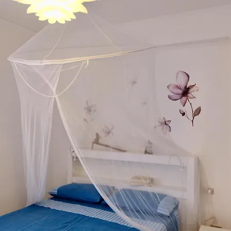 Colori Salentini Italianway A Pochi Passi Dalla * Sant Isidoro (Apulia)
